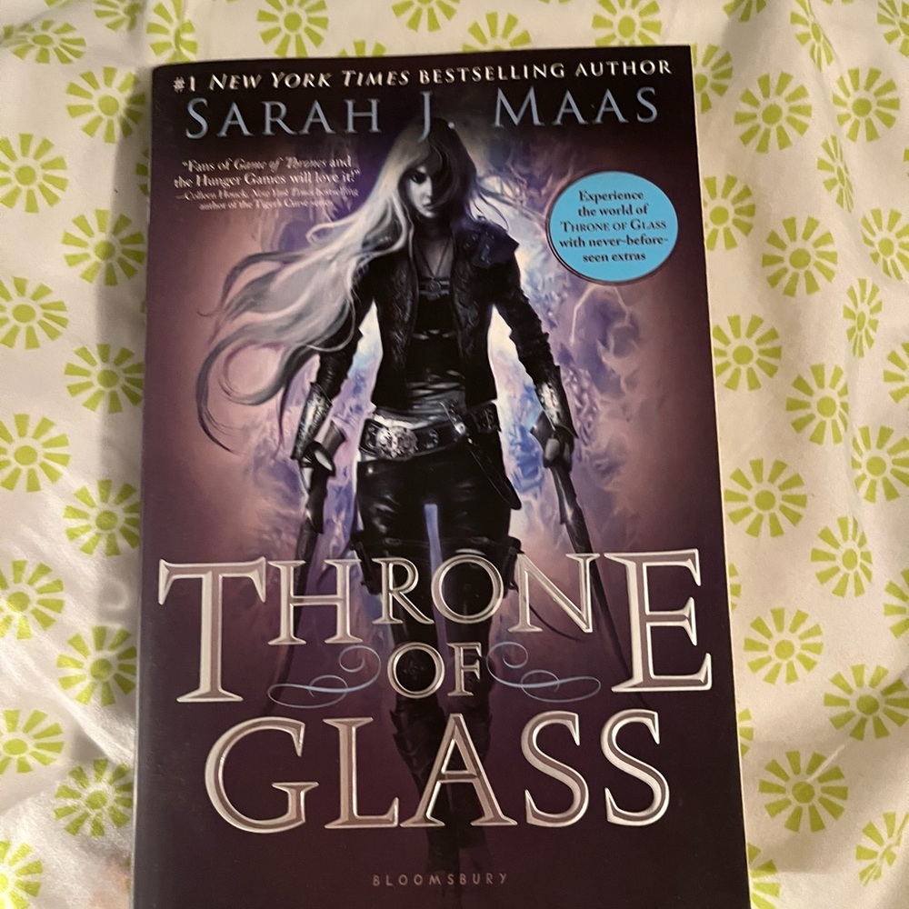 Throne of glass by Sarah J. Maas